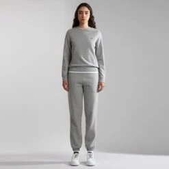 Napapijri Balis Crew Sweatshirt Light Grey Women -Outdoor Outfit Store nap np0a4fsd160 006